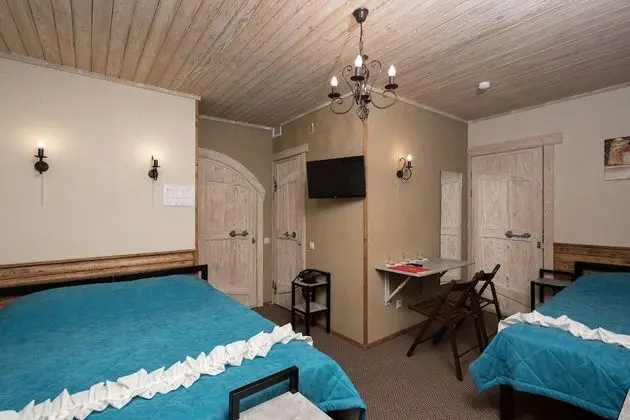 3 Gnoma hotel - Öne Çıkan Resim