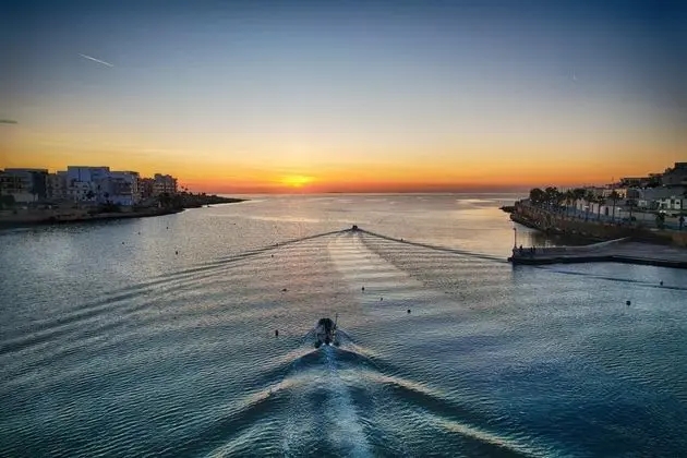 3 Luxury Sea View 2 Bed Apartment Close To Beach - Genel