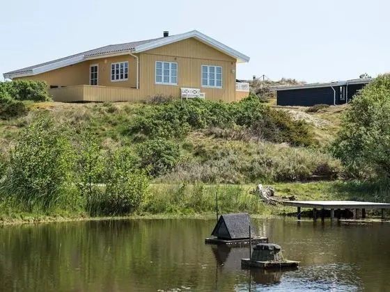 3 Person Holiday Home on a Holiday Park in Fanø