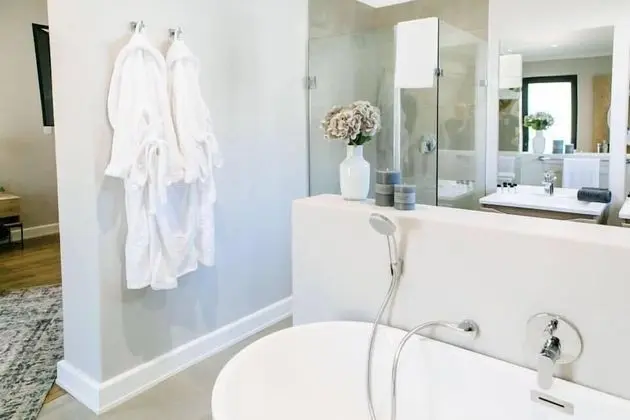 30 on Whites Guesthouse - Banyo Tipleri