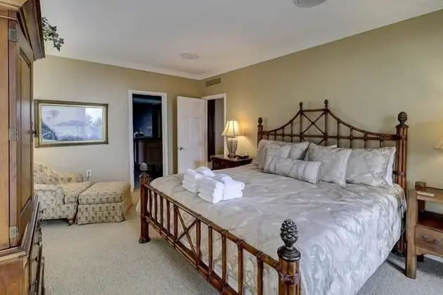 303 Turtle Lane at The Sea Pines Resort - Oda