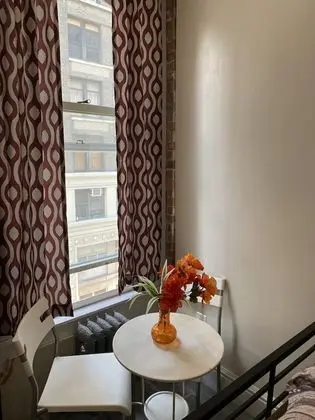 31 Street Broadway Hotel - Yerinde Yemek