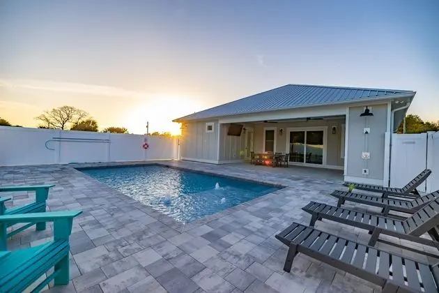 310 Paridiso Place Blue Hideaway