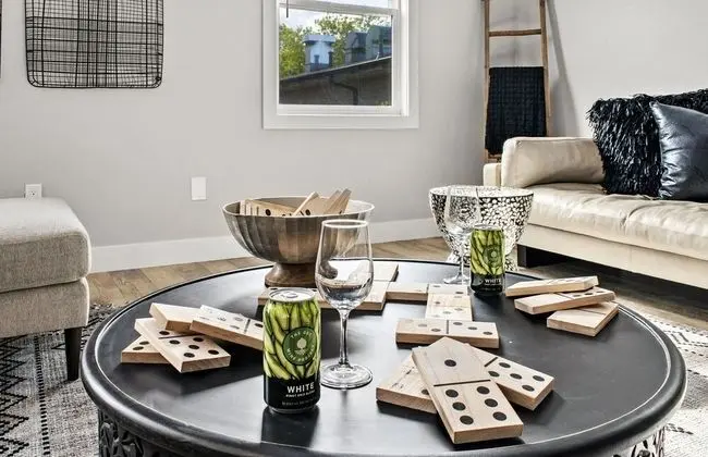317 Stover St Unit C - İç Mekan
