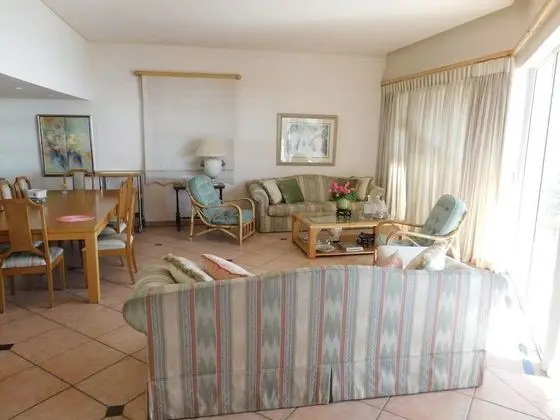 32 Top Road Fresnaye - Lobi