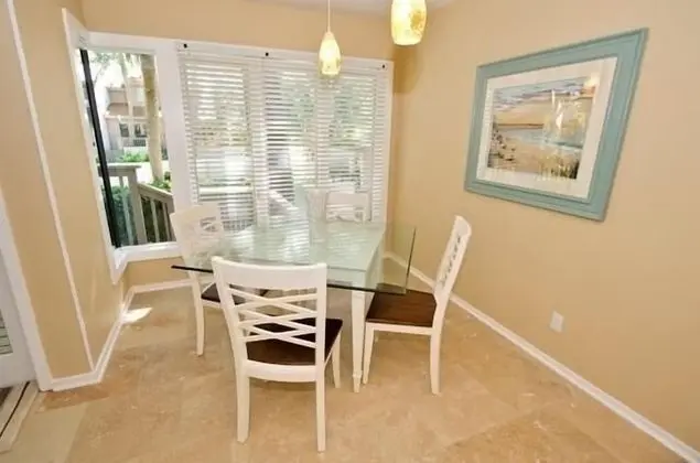 32 Turtle Lane at The Sea Pines Resort - Mutfak