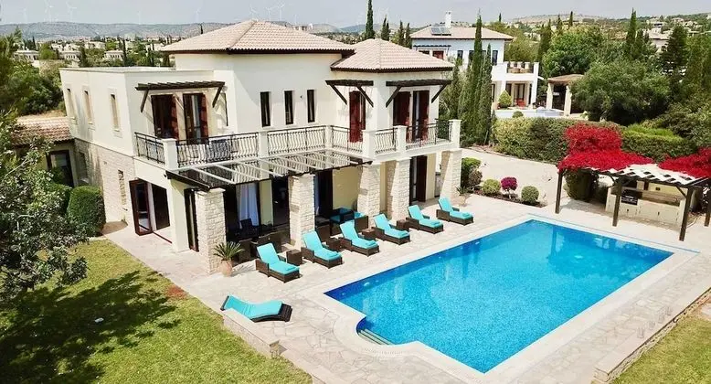 Villa 327 - Galinios