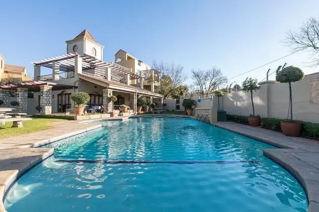 331 Morningside Village Estate - Havuz