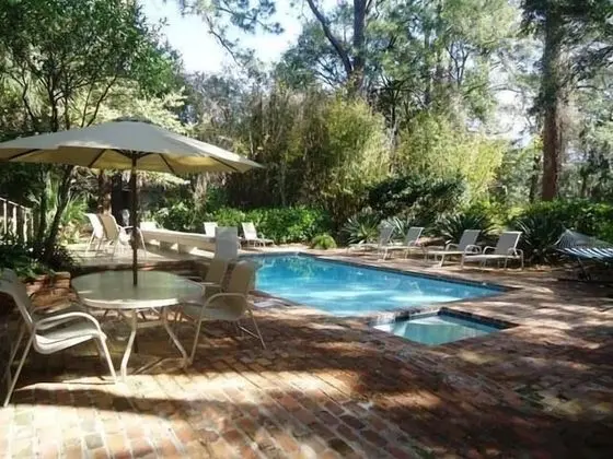 34 Baynard Park Rd. at The Sea Pines Resort - Öne Çıkan Resim