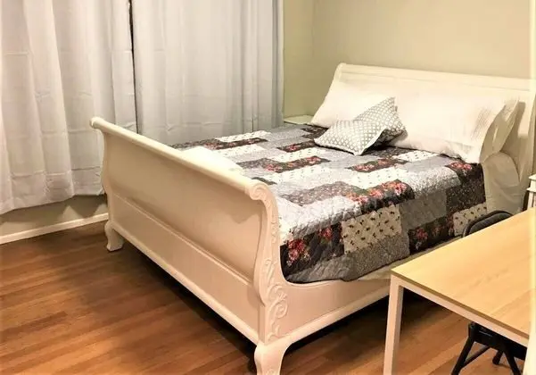 3424 Entire 1br Apt/house in El Cerrito Plaza