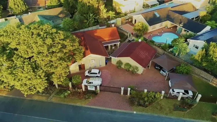 35 Kelkiewyn Bed & Breakfast