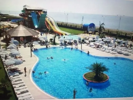 Hotel 36 - ORBI Beach Tower Batumi 36th floor - Havuz