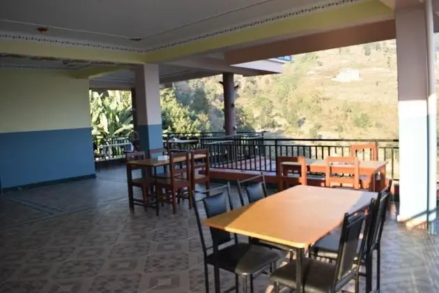 360 Lakefront Restro and Lodge - Yerinde Yemek