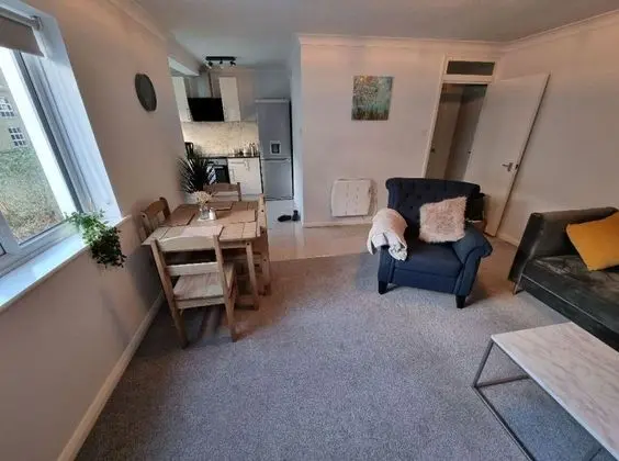 360 Serviced Accommodations - Canal Side Retreat - 2 Bedroom Apartment - İç Mekan