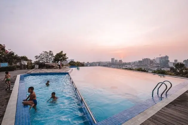 360 Resort Sihanoukville - Havuz