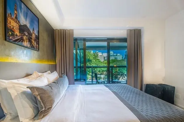 360 Suítes República