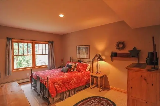 368 Settlers Drive Private Home with Hot Tub - Oda