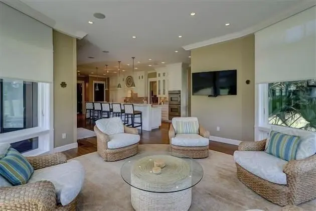 38 Windjammer Court at The Sea Pines Resort - İç Mekan