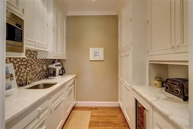 38 Windjammer Court at The Sea Pines Resort - Mutfak