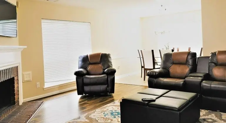 3Bdrm 2.5Bath 5Beds - Near Downtown - Oda Düzeni