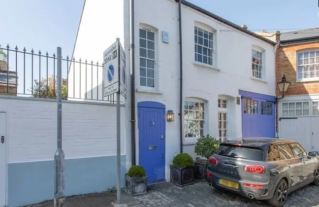 3Bedroom Mews House with Garden