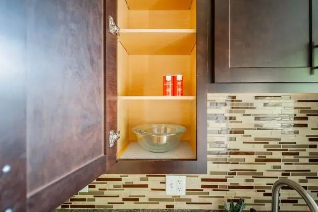 3BR Amazing Apt with Parking in Logan Sq - Mutfak