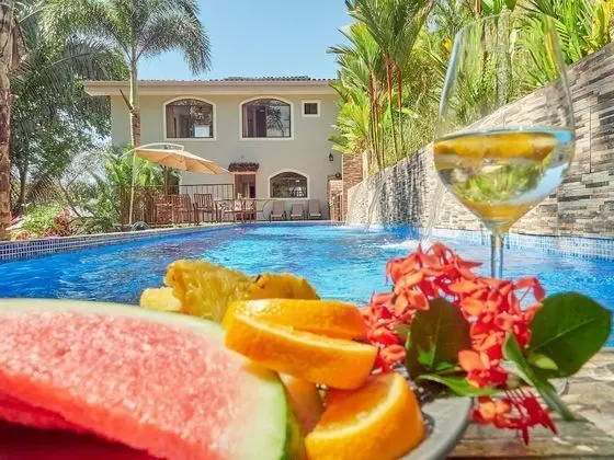 3BR Casa Palmeras Near Quepos Large Private Pool