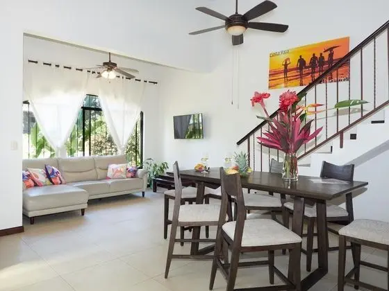 3BR Casa Palmeras Near Quepos Large Private Pool - Oda