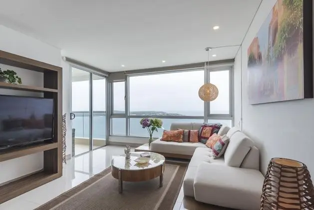 3BR Chic Oceanfront Apartment With Amazing City and Ocean Views - Oda