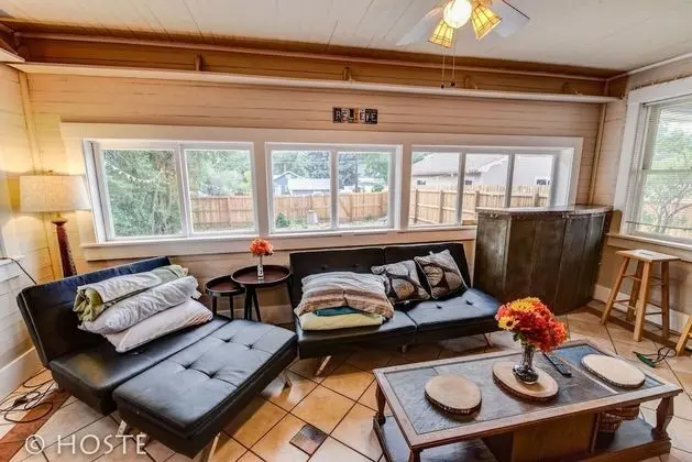 3BR Classic Home Quiet Neighborhooddog Friendly - Oda