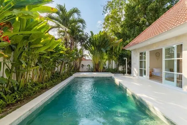3BR Villa D Yoo in Canggu By Azure - Havuz