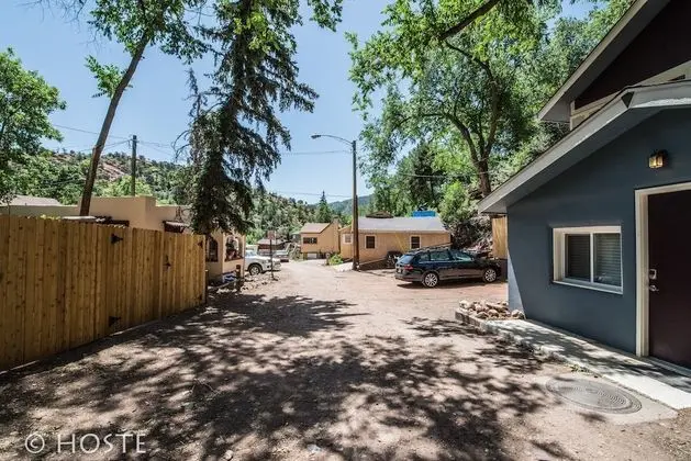 3BR Manitou Springs2min to Restaurants W/hot Tub!