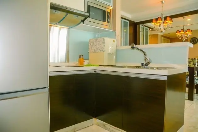 3BR Penthouse at MOI Kelapa Gading Square Apartment - Mutfak