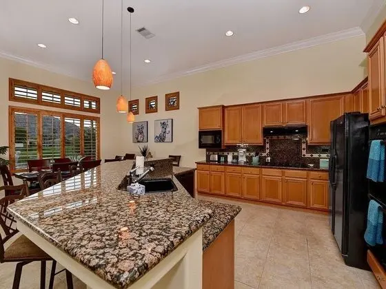 3BR PGA West Pool Home by ELVR - 55011 - Mutfak