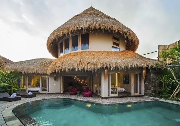 3BRLuxury Villas Merci Resort Seminyak 2 - Havuz