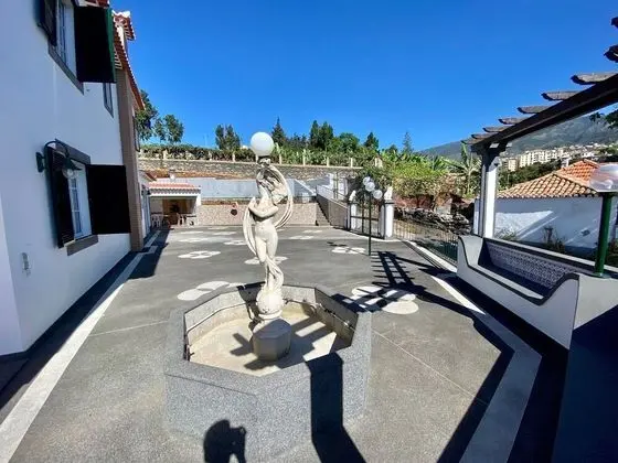 4-bed Beautiful Villa w/ View and Private Parking - Dış Mekan