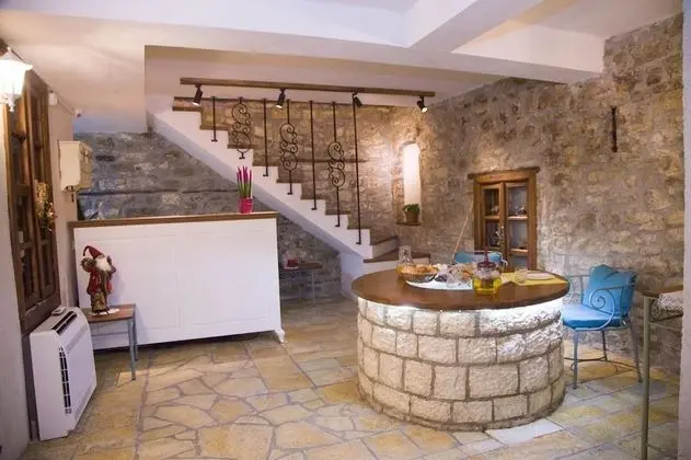 Villa 4 Bed & Breakfast