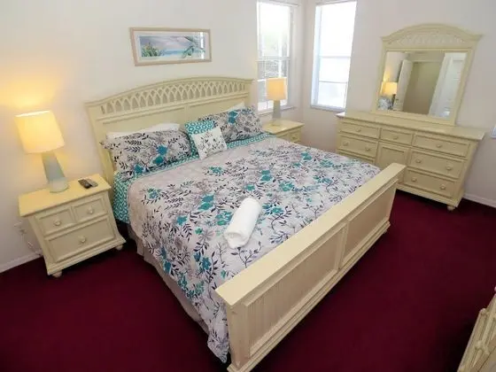 4 BED Pool Home ON Golf Community - Oda