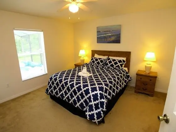 4 BED Pool Home Overlooking Reserve - Oda