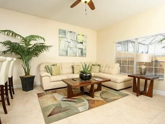 4 Bedroom 3 Bath Town Home With Pool in Paradise Palms Resort