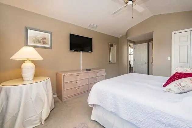 4 Bedroom 3 Bathroom Pool Villa - Oda