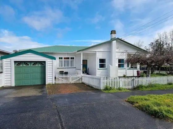 4 Bedroom Character House Papakura