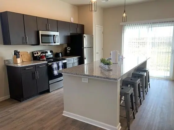 4 Bedroom Cozy House near City Attractions - Mutfak