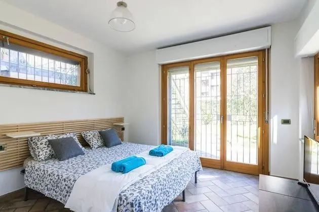 4 Bedroom Villa near Metro