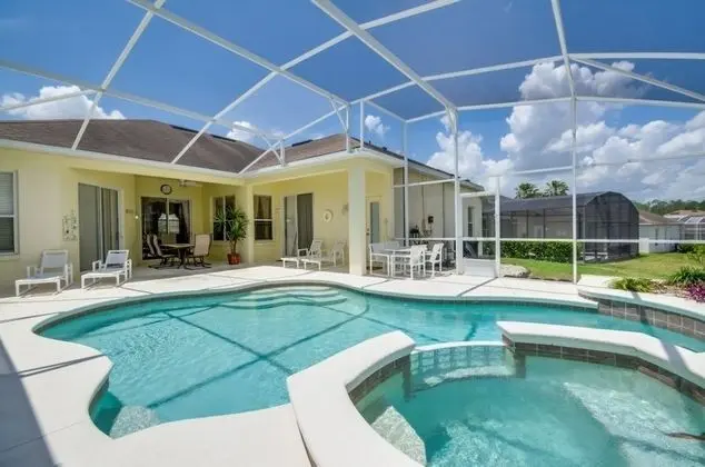 4 Bedroom Villa by RedAwning - Havuz