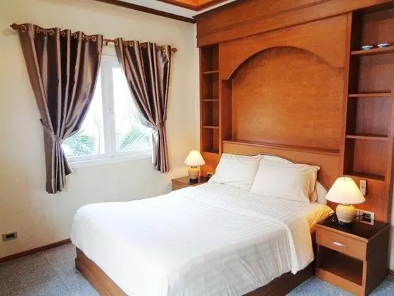 4 Bedroom Villa Walking Street 15 Min Ride Away - Oda