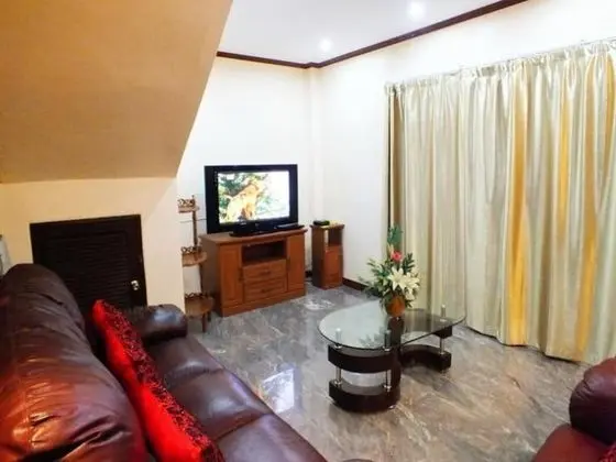 4 Bedroom Villa Walking Street 15 Min Ride Away - Oda Düzeni