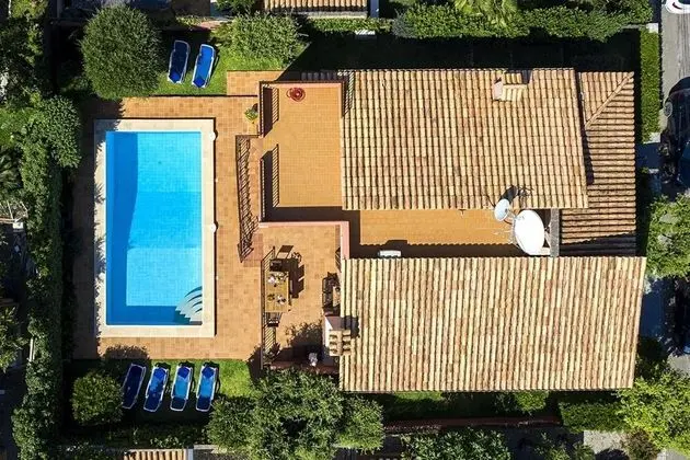 Villa - 4 Bedrooms with Pool and WiFi - 108763