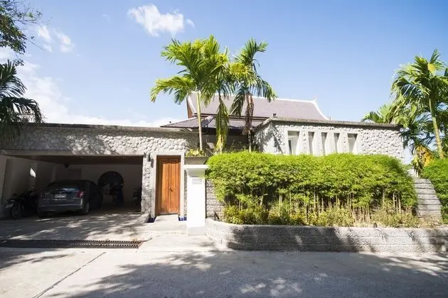 4-BR Seaview Villa with Large Pool at Surin Beach - Dış Mekan