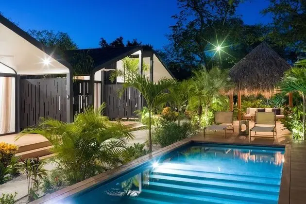 4 Favela Chic Tamarindo Brand-new Luxury Bungalow Close to the Beach